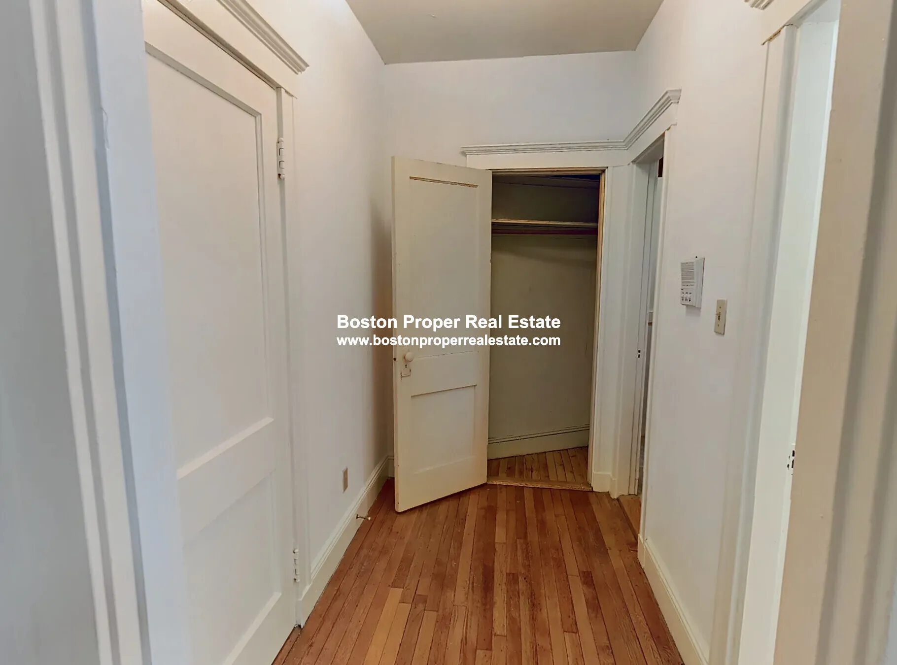 Studio bed, 1 bath apartment for rent at 143 Park Dr Unit 7, Fenway — photo 4 of 6
