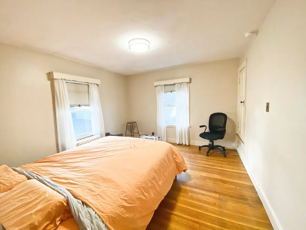 3 bed, 1 bath apartment for rent at 143 Shore Dr, Ten Hills — photo 11 of 17