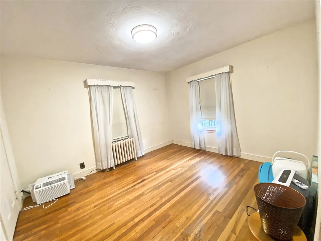 3 bed, 1 bath apartment for rent at 143 Shore Dr, Ten Hills — photo 10 of 17