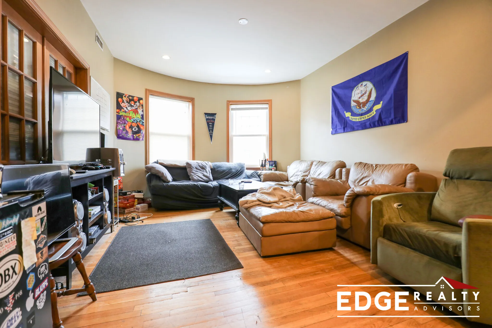 4 bed, 2 bath apartment for rent at 143 Sutherland Rd Unit 2, Brighton — photo 3 of 12