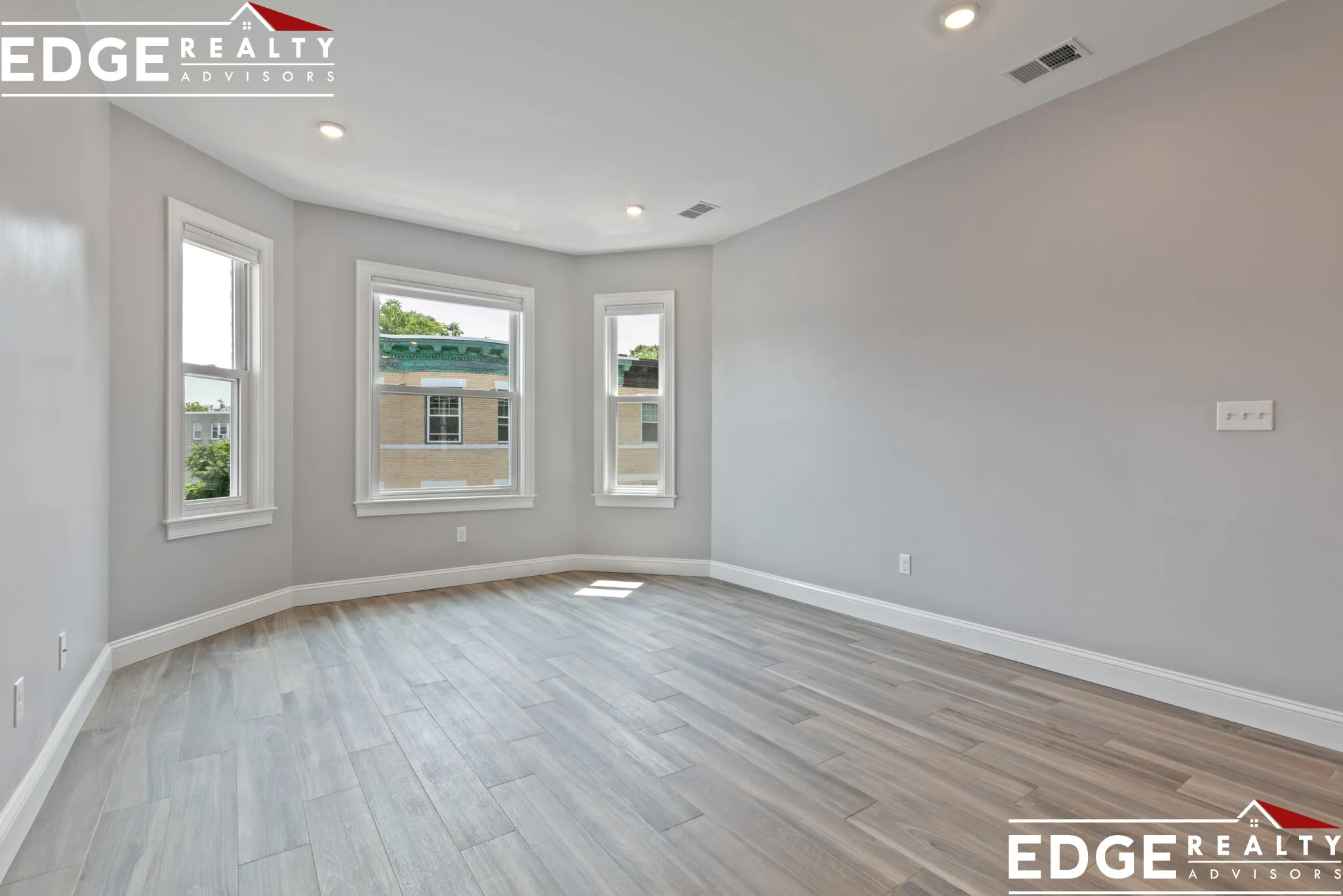 5 bed, 2 bath apartment for rent at 143 Sutherland Rd Unit 3, Brighton — photo 14 of 18