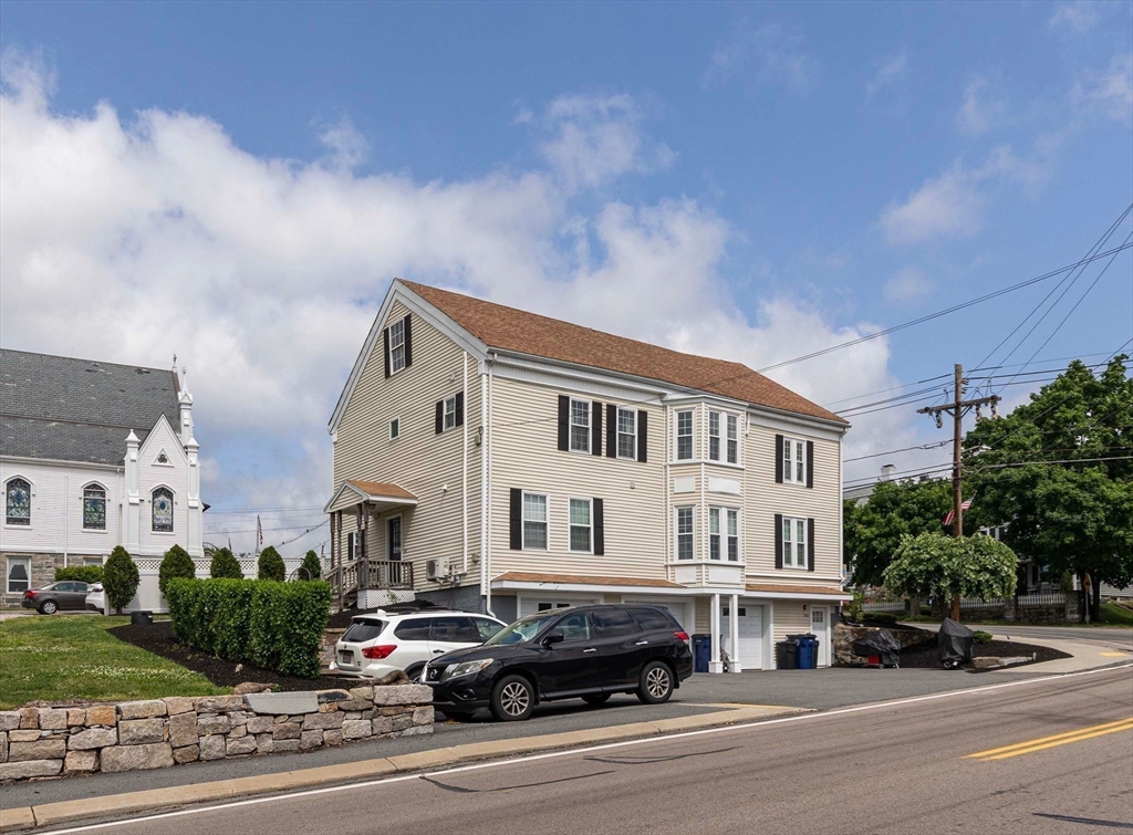 1 bed, 1 bath apartment for rent at 143 Village St Unit B, Medway — photo 15 of 17