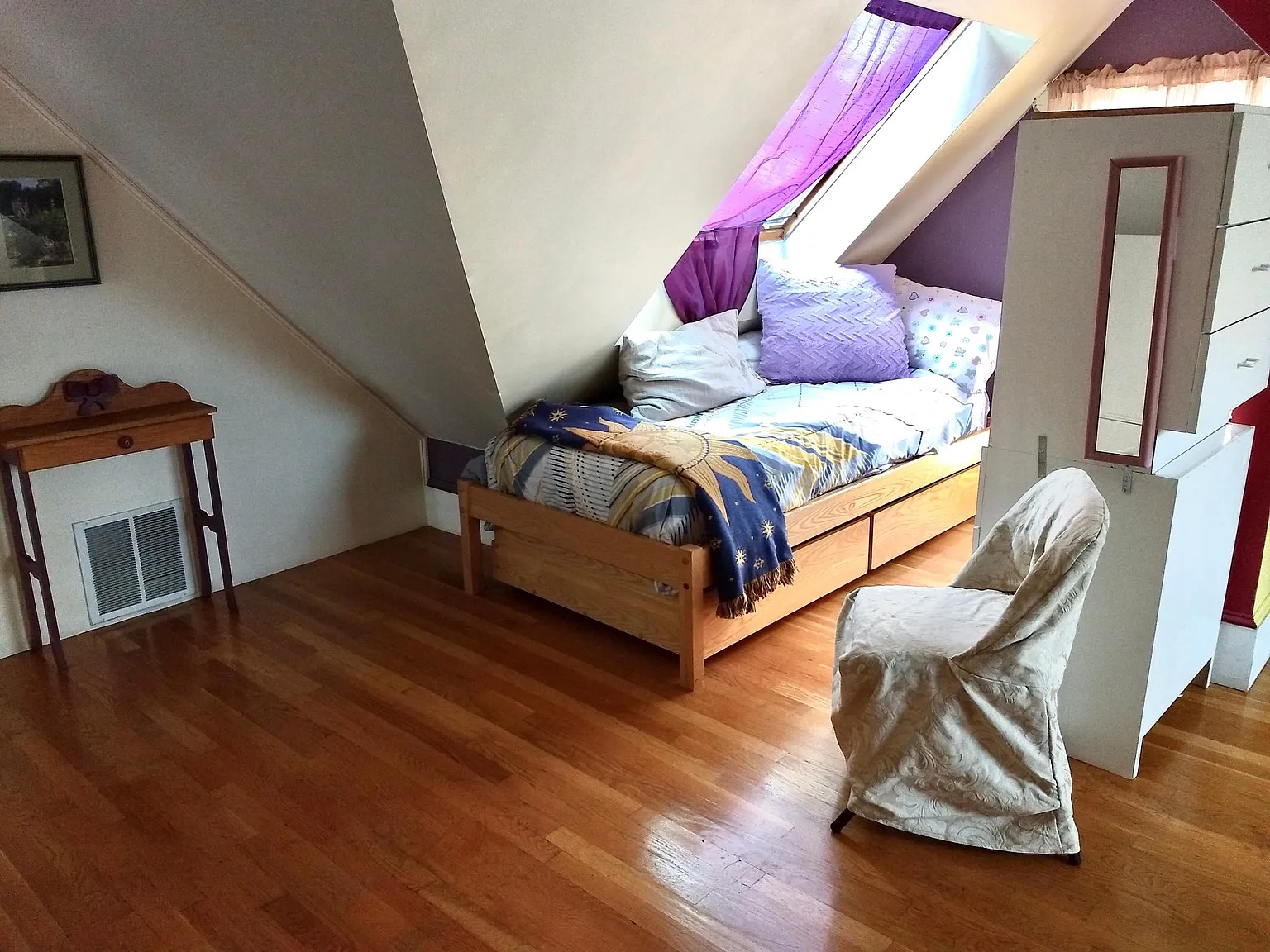 Studio bed, 1 bath apartment for rent at 143 Walnut St Unit Studio, Newtonville — photo 3 of 5