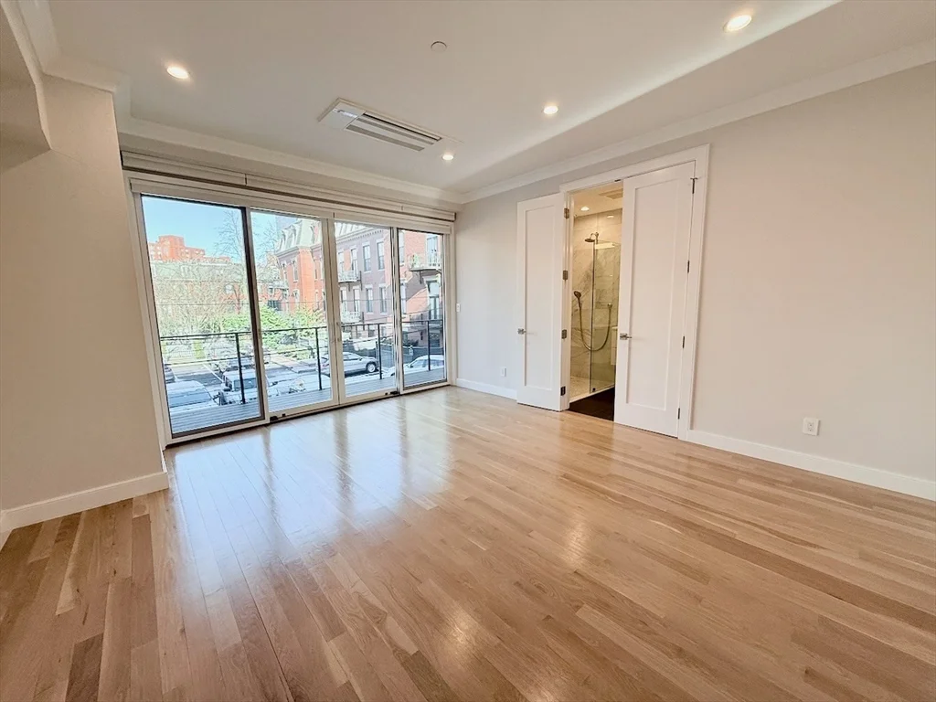 2 bed, 2 bath apartment for rent at 143 Warren Ave Unit 2, South End — photo 10 of 22