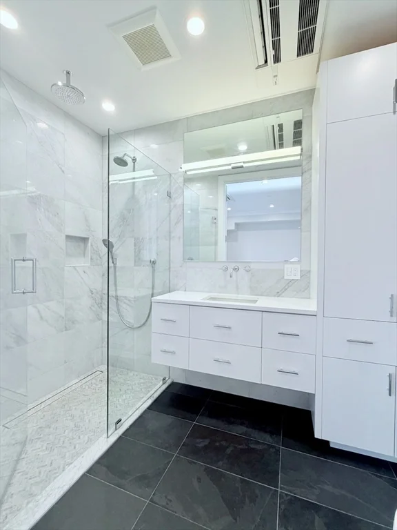 2 bed, 2 bath apartment for rent at 143 Warren Ave Unit 2, South End — photo 14 of 22