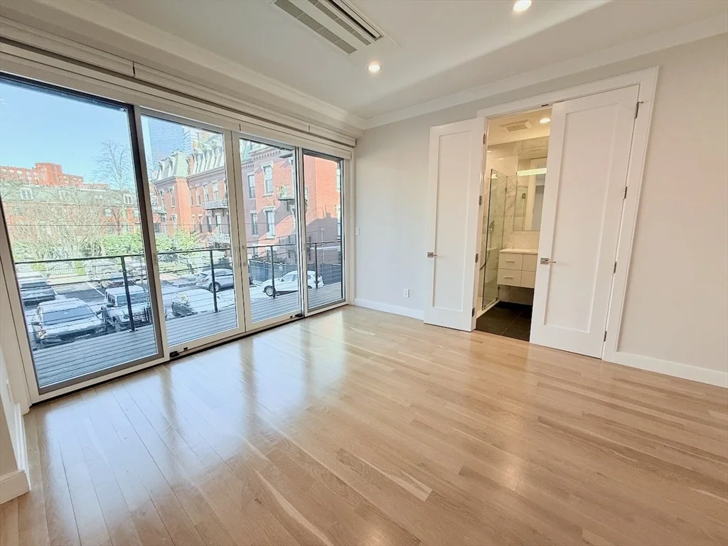 2 bed, 2 bath apartment for rent at 143 Warren Ave Unit 2, South End — photo 11 of 22