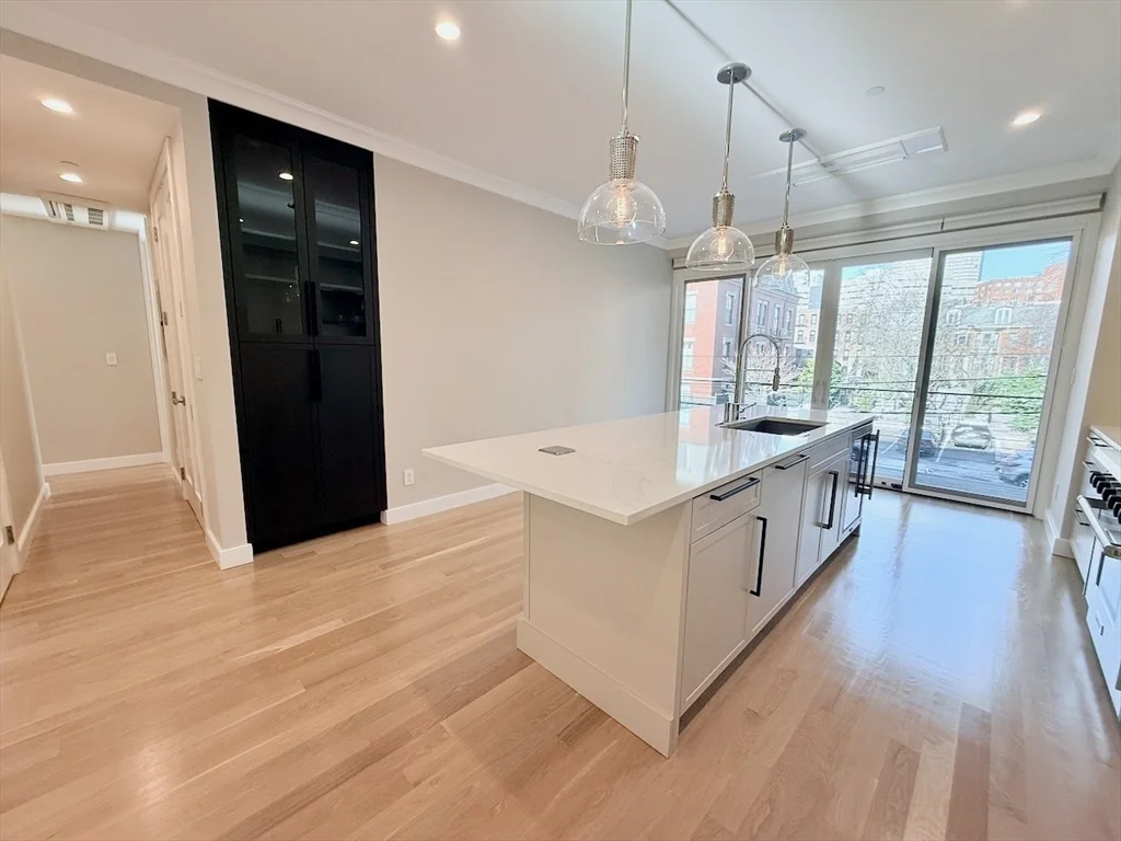 2 bed, 2 bath apartment for rent at 143 Warren Ave Unit 2, South End — photo 8 of 22
