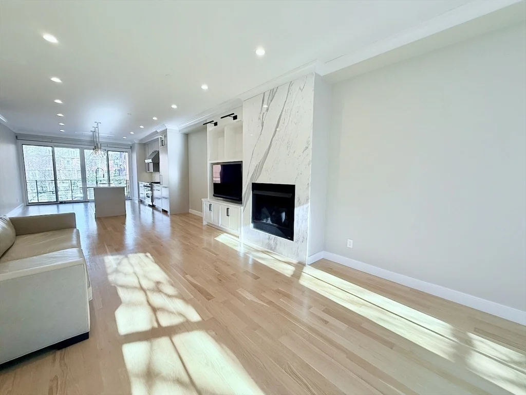 2 bed, 2 bath apartment for rent at 143 Warren Ave Unit 2, South End — photo 7 of 22