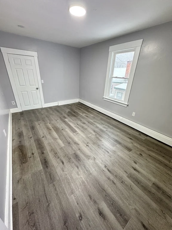 3 bed, 1 bath apartment for rent at 143 Westminster Unit 2L, Fitchburg — photo 6 of 16