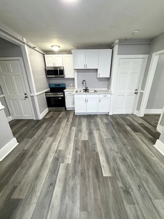 3 bed, 1 bath apartment for rent at 143 Westminster Unit 2L, Fitchburg — photo 3 of 16