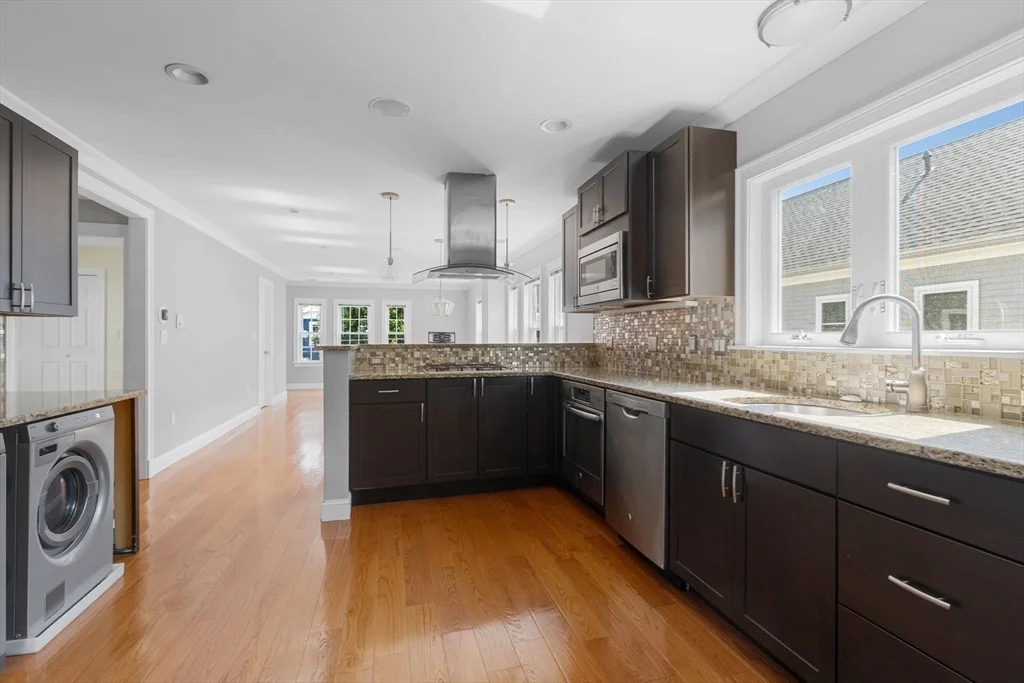 2 bed, 2 bath apartment for rent at 143 Williams St Unit 3, Jamaica Plain — photo 2 of 18