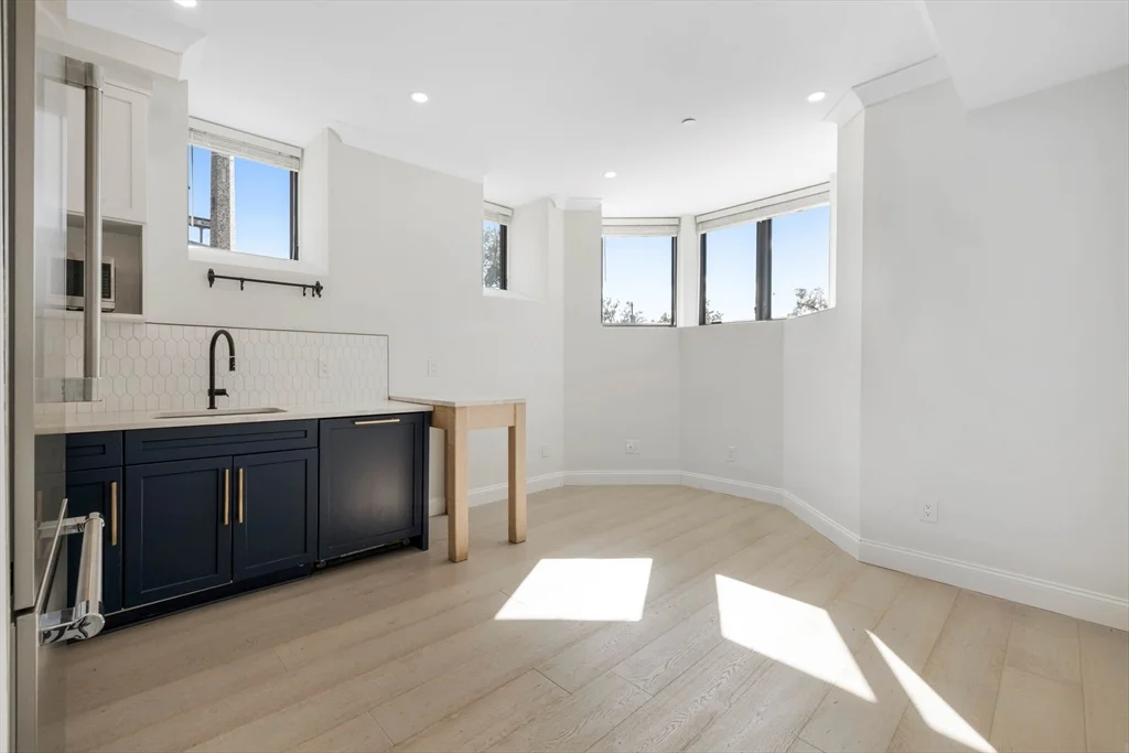 2 bed, 1 bath apartment for rent at 1430 Columbia Rd Unit 1, South Boston — photo 3 of 5