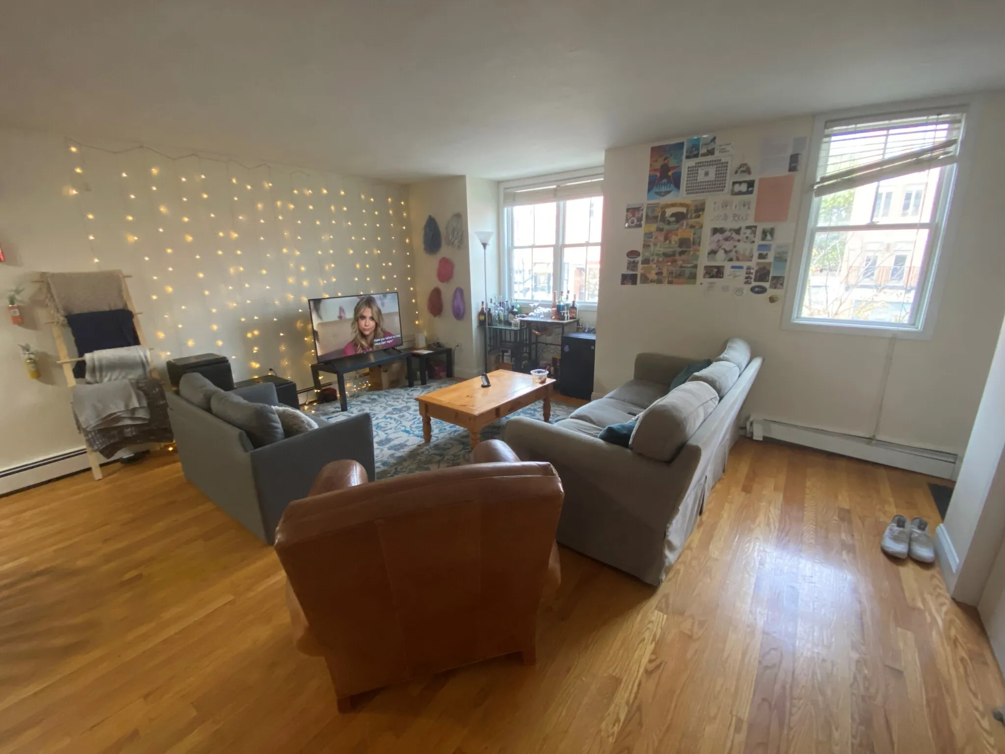 4 bed, 2 bath apartment for rent at 1430 Tremont St Unit B4, Mission Hill — photo 2 of 10