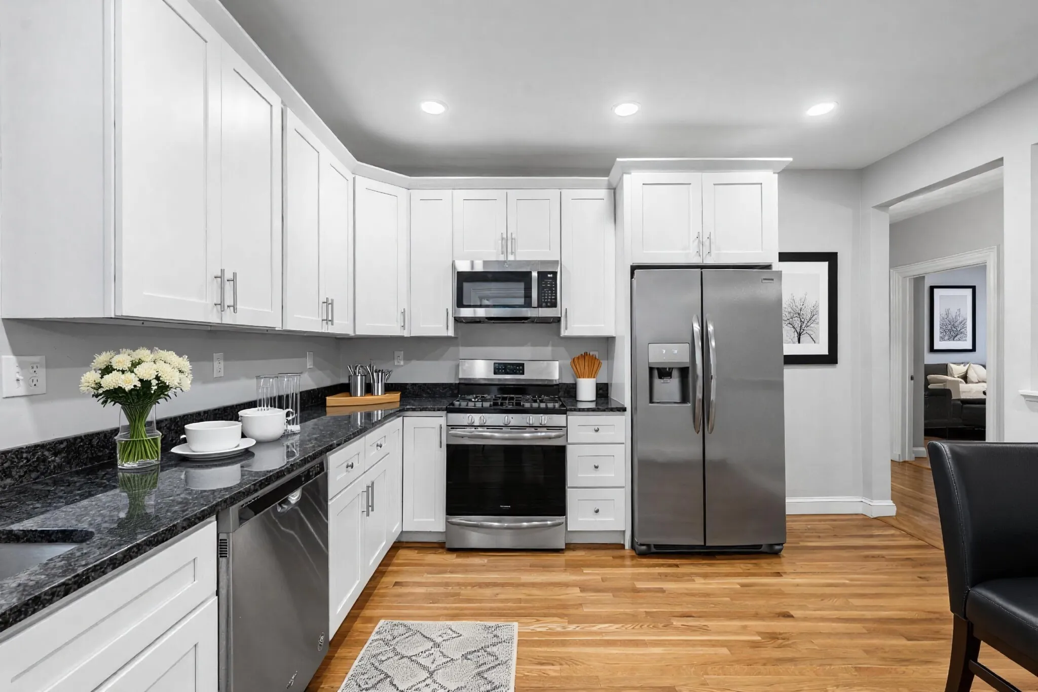 4 bed, 2 bath apartment for rent at 1433 Cambridge St Unit 1K, Ward Two — photo 4 of 53