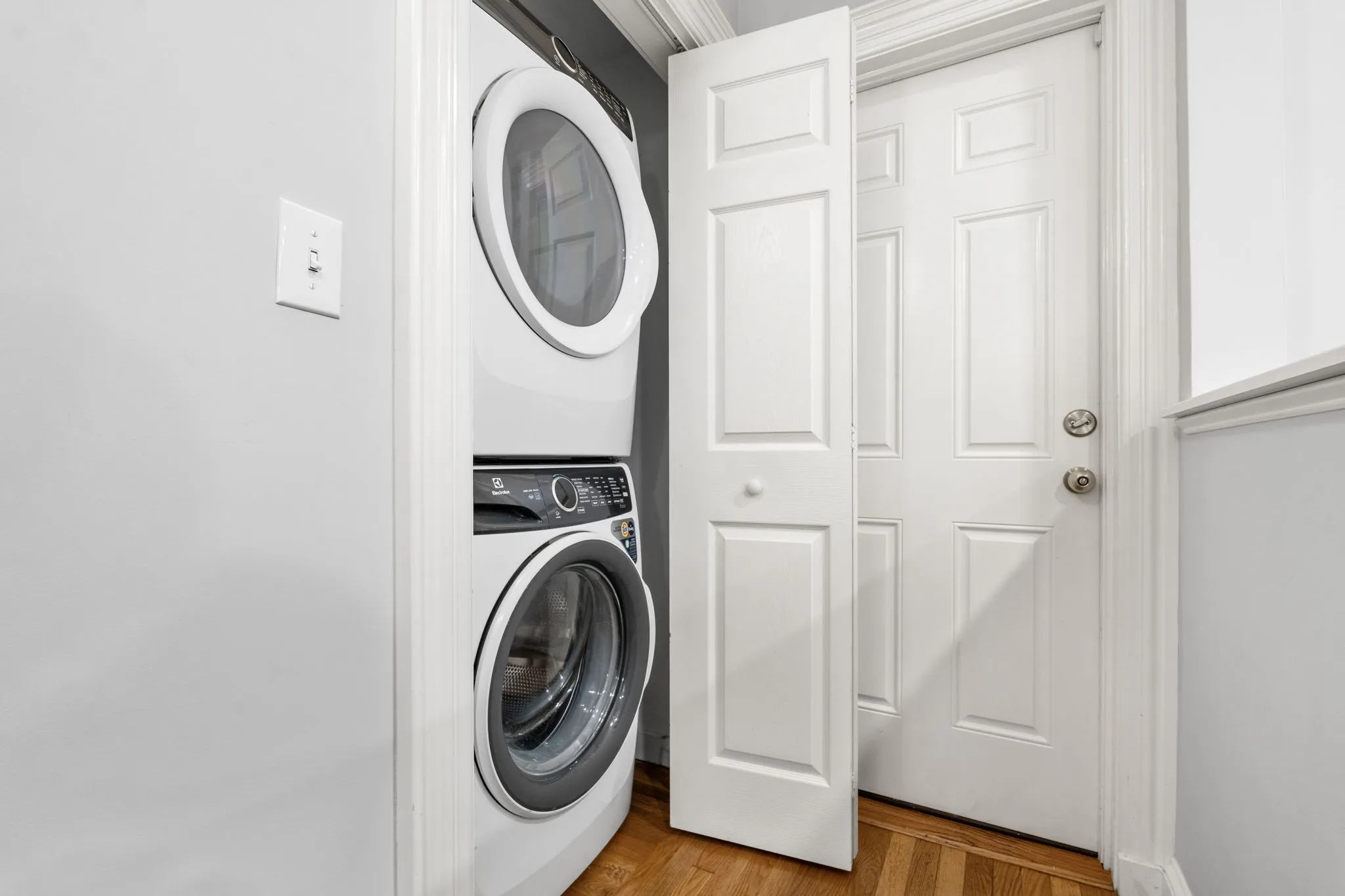 4 bed, 2 bath apartment for rent at 1433 Cambridge St Unit 1K, Ward Two — photo 34 of 53
