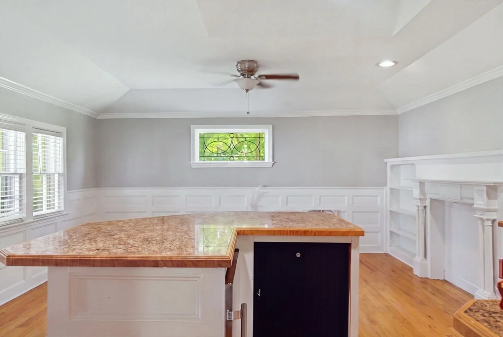 1 bed, 1 bath apartment for rent at 1433 Massachusetts Ave Unit A, Lexington — photo 10 of 21