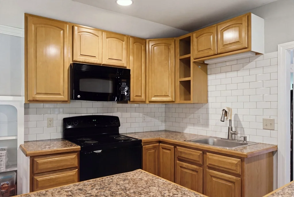1 bed, 1 bath apartment for rent at 1433 Massachusetts Ave Unit A, Lexington — photo 7 of 21