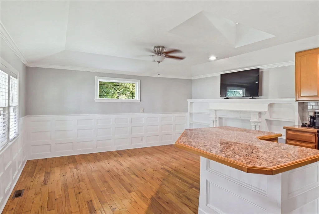 1 bed, 1 bath apartment for rent at 1433 Massachusetts Ave Unit A, Lexington — photo 5 of 21