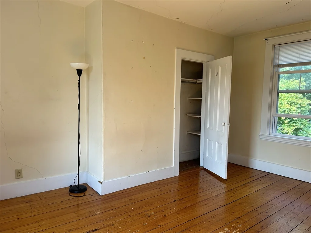 3 bed, 2 bath apartment for rent at 1437 Great Plain Ave Unit 1, Needham — photo 19 of 22
