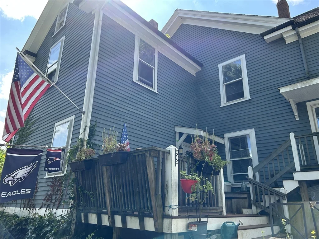 3 bed, 2 bath apartment for rent at 1437 Great Plain Ave Unit 1, Needham — photo 3 of 22