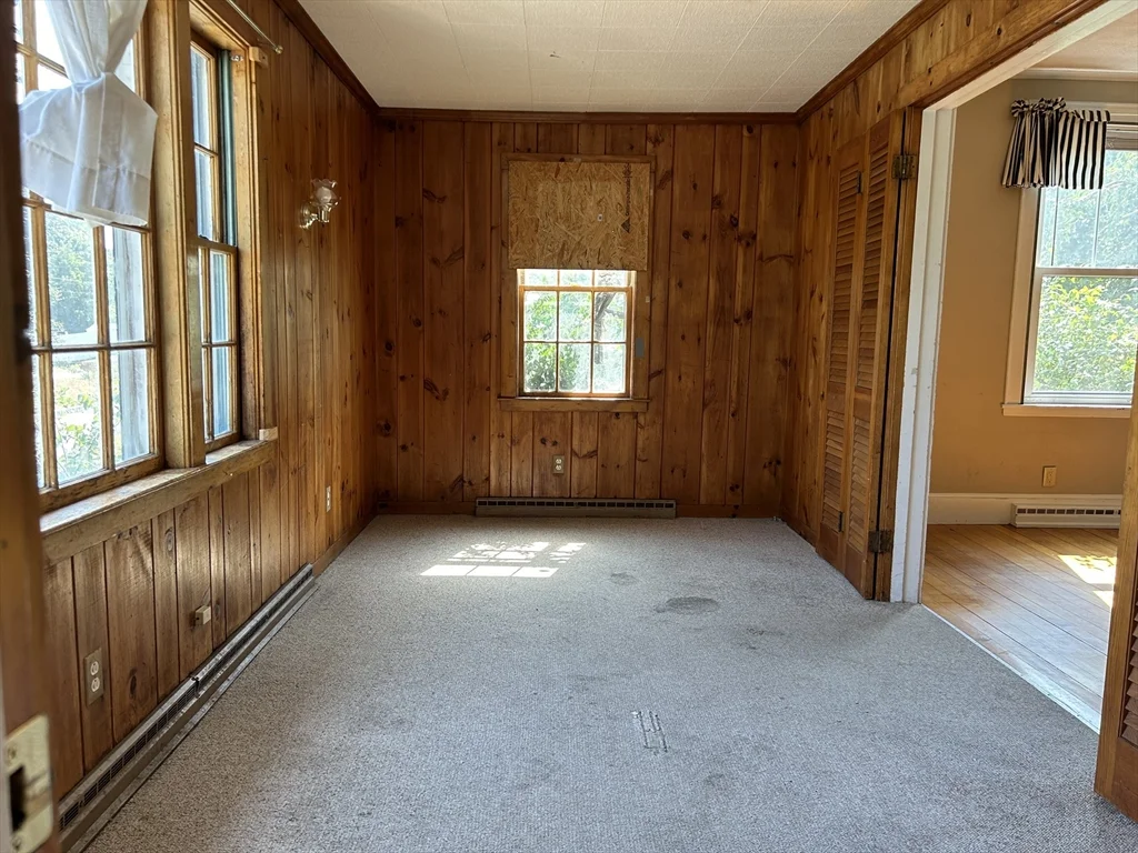 3 bed, 2 bath apartment for rent at 1437 Great Plain Ave Unit 1, Needham — photo 13 of 22