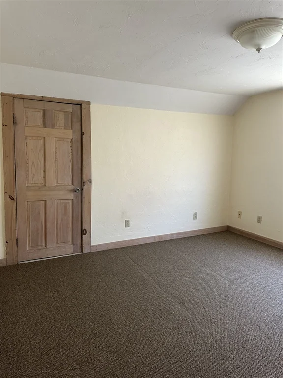 3 bed, 2 bath apartment for rent at 144 Auburn St, Auburn — photo 11 of 12