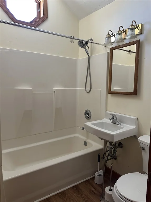 3 bed, 2 bath apartment for rent at 144 Auburn St, Auburn — photo 9 of 12