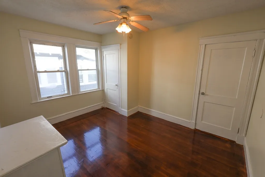 4 bed, 1 bath apartment for rent at 144 Blake St Unit 2, Hyde Park — photo 13 of 28