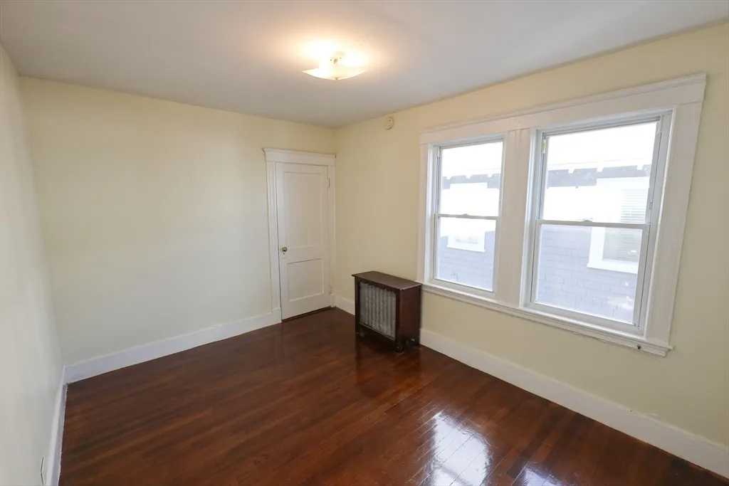 4 bed, 1 bath apartment for rent at 144 Blake St Unit 2, Hyde Park — photo 20 of 28