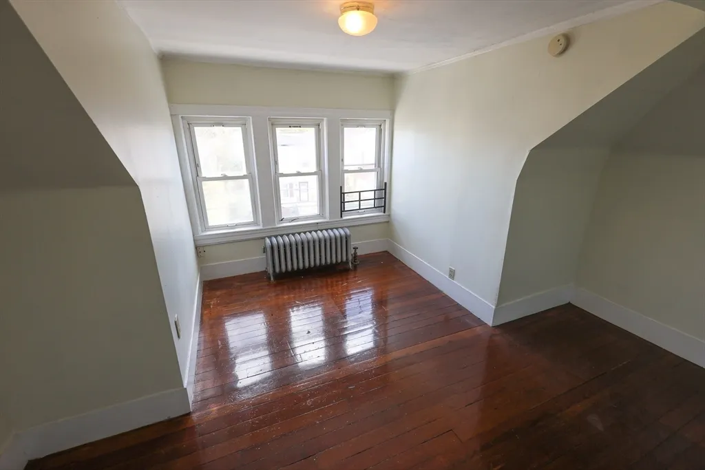 4 bed, 1 bath apartment for rent at 144 Blake St Unit 2, Hyde Park — photo 22 of 28
