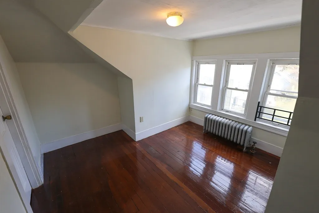 4 bed, 1 bath apartment for rent at 144 Blake St Unit 2, Hyde Park — photo 23 of 28