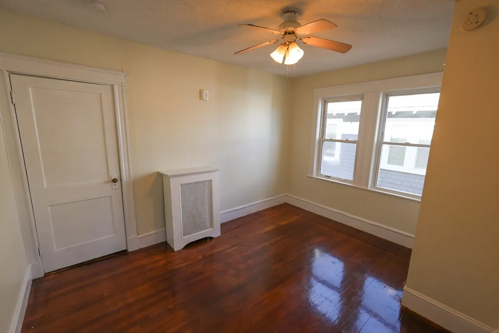 4 bed, 1 bath apartment for rent at 144 Blake St Unit 2, Hyde Park — photo 11 of 28