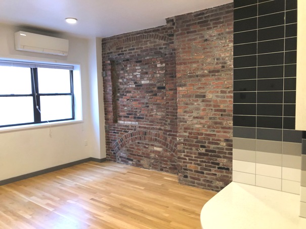 Studio bed, 1 bath apartment for rent at 144 Bowdoin St Unit 22, Beacon Hill