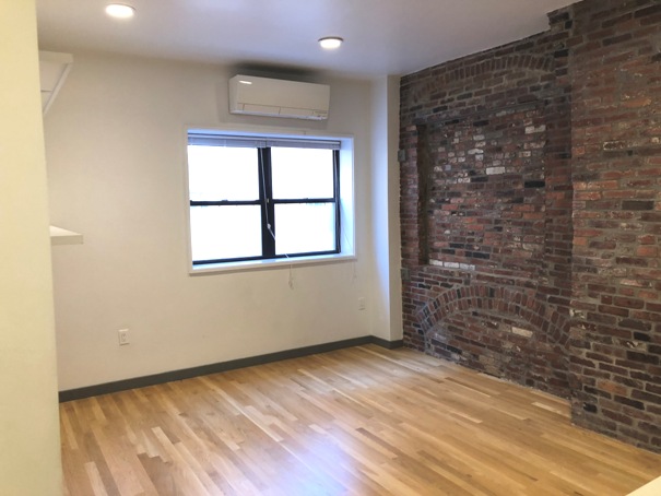 Studio bed, 1 bath apartment for rent at 144 Bowdoin St Unit 22, Beacon Hill — photo 2 of 12