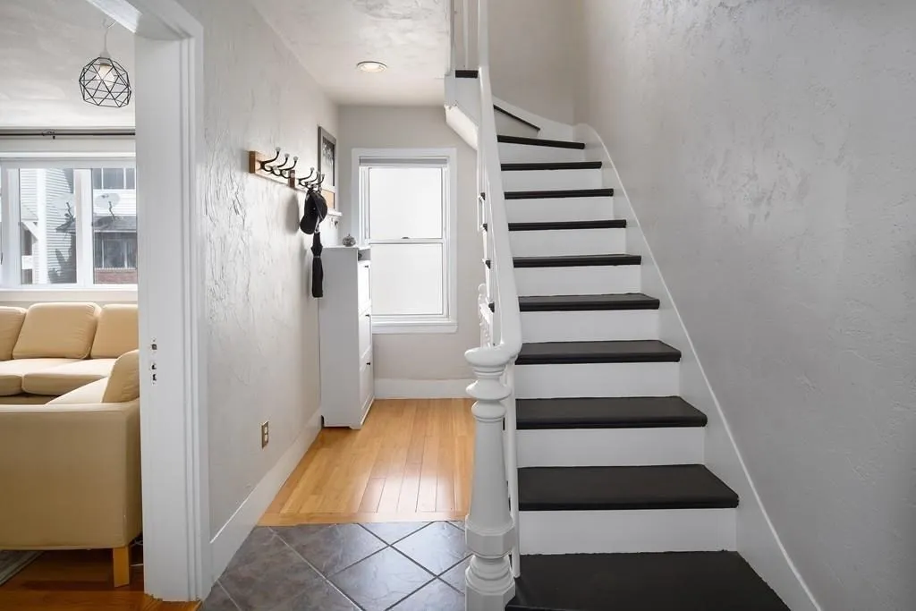 4 bed, 3 bath apartment for rent at 144 Brooks St, East Boston — photo 5 of 20