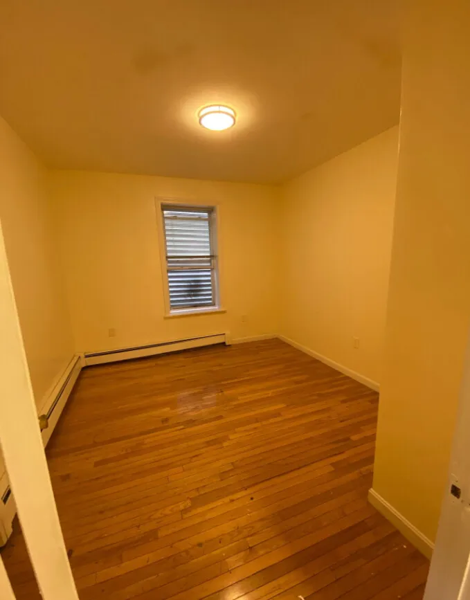 1 bed, 1 bath apartment for rent at 144 Chelsea St Unit 1R, East Boston — photo 4 of 8