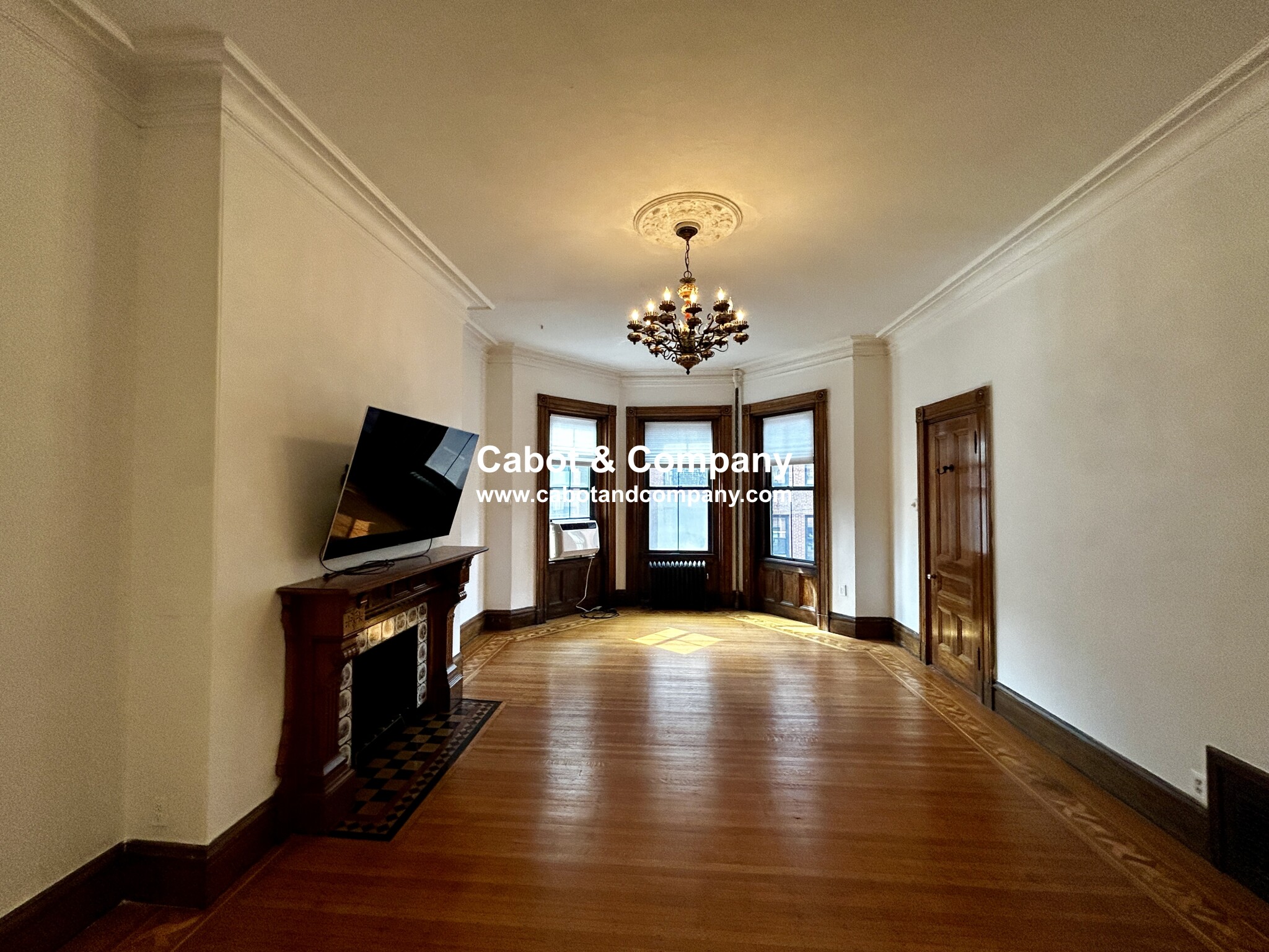 1 bed, 1 bath apartment for rent at 144 Commonwealth Ave Unit 6A, Back Bay — photo 2 of 9