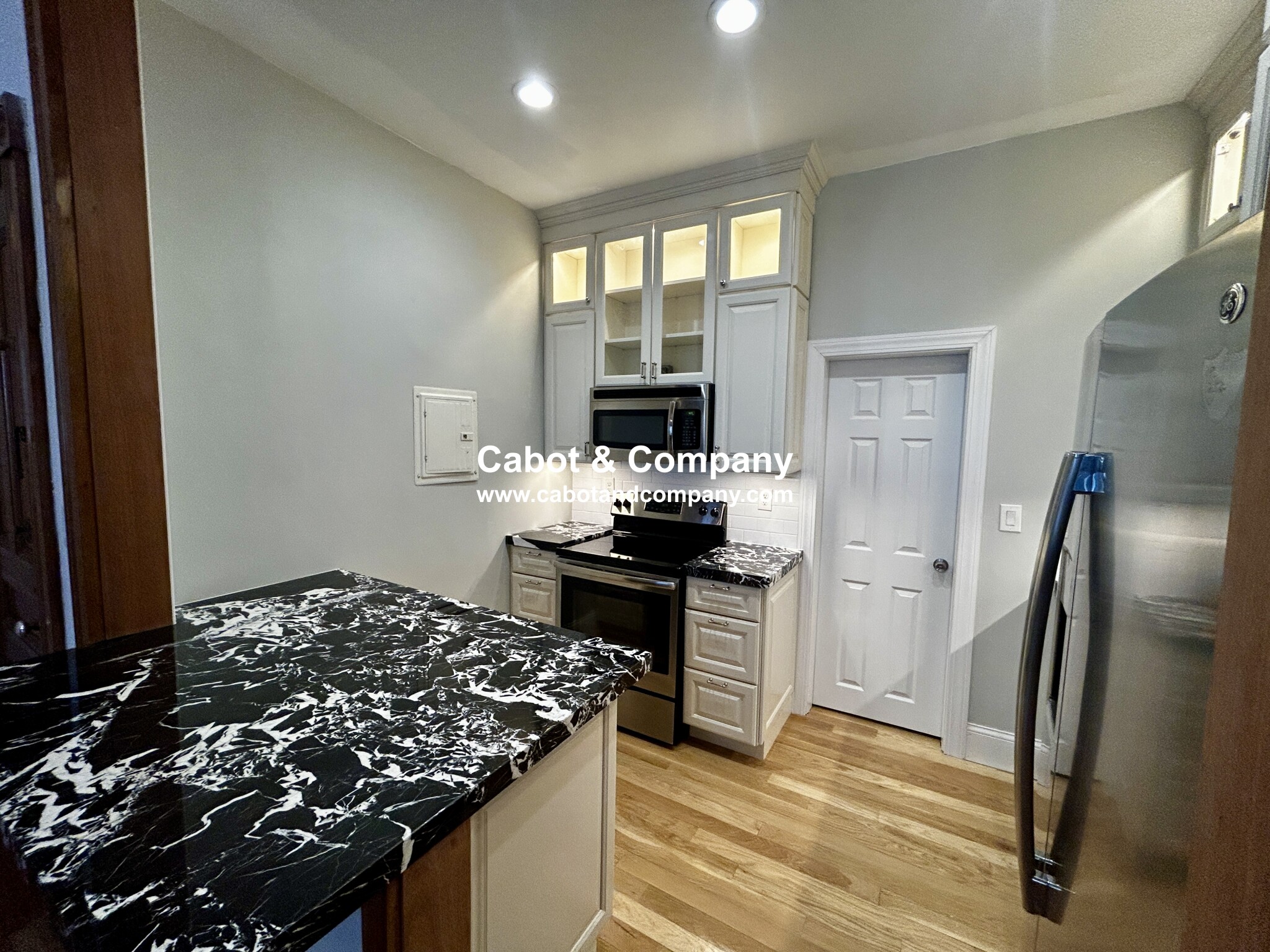 1 bed, 1 bath apartment for rent at 144 Commonwealth Ave Unit 6A, Back Bay — photo 4 of 9