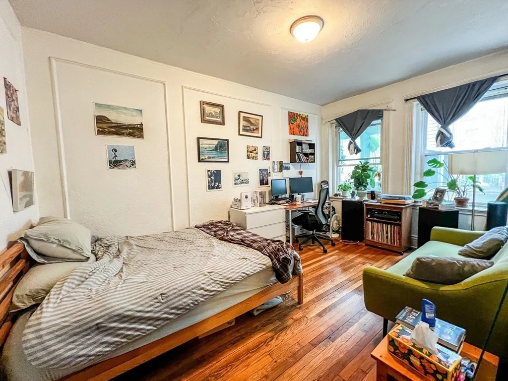 3 bed, 1 bath apartment for rent at 144 Coolidge St Unit 1, Coolidge Corner — photo 20 of 21