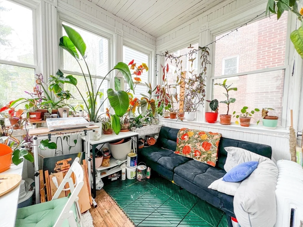 3 bed, 1 bath apartment for rent at 144 Coolidge St Unit 1, Coolidge Corner — photo 12 of 21