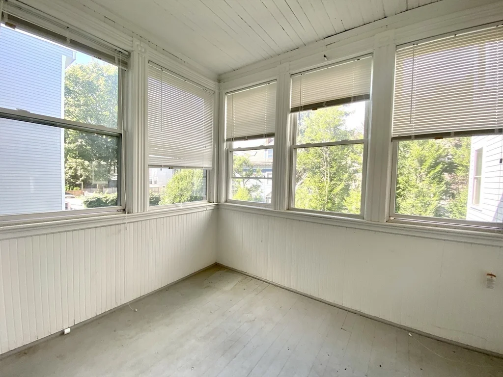 4 bed, 1 bath apartment for rent at 144 Coolidge St Unit 2, Coolidge Corner — photo 20 of 24