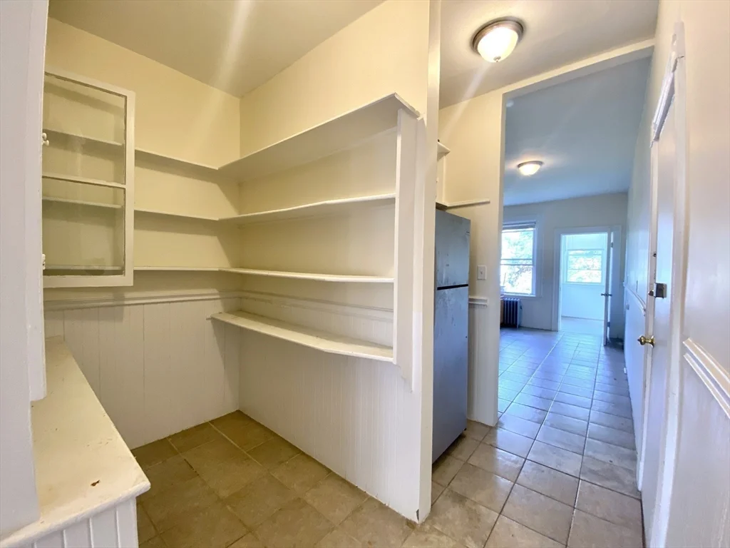 4 bed, 1 bath apartment for rent at 144 Coolidge St Unit 2, Coolidge Corner — photo 13 of 24