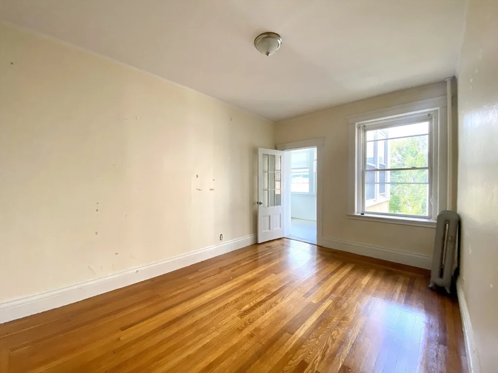 4 bed, 1 bath apartment for rent at 144 Coolidge St Unit 2, Coolidge Corner — photo 19 of 24
