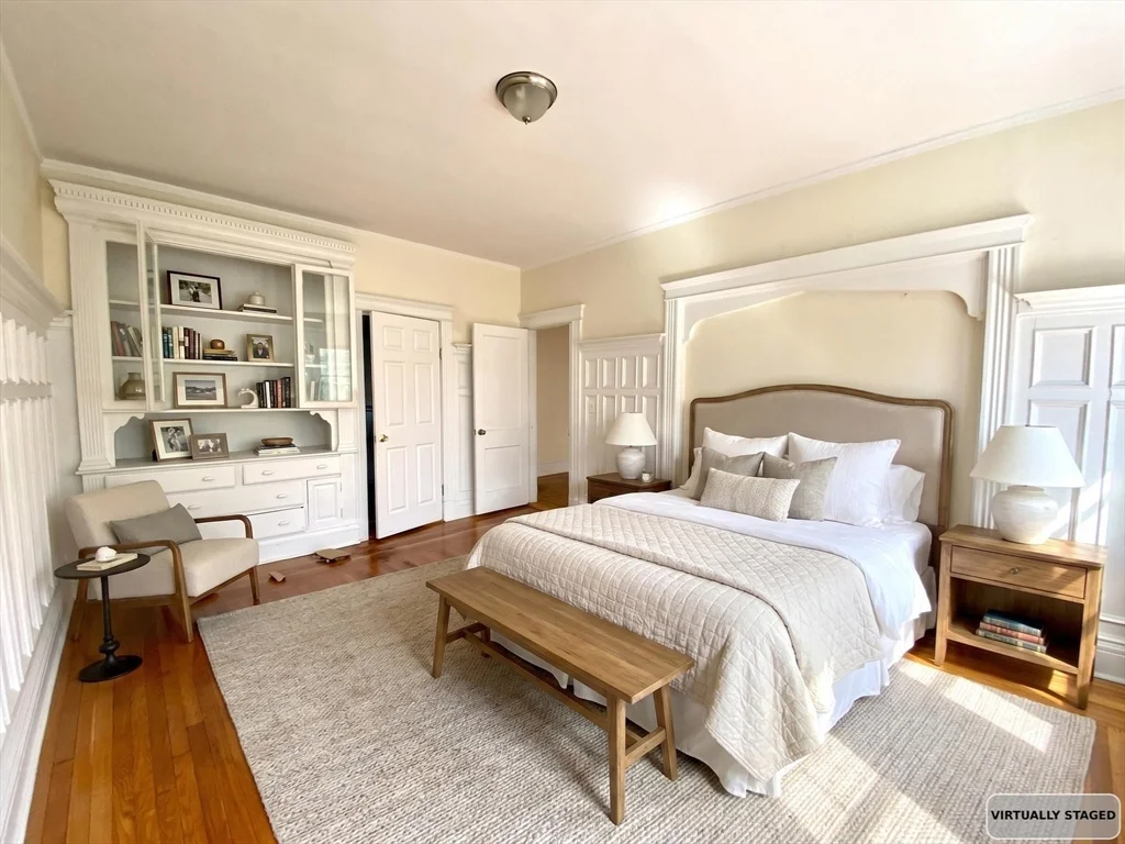 4 bed, 1 bath apartment for rent at 144 Coolidge St Unit 2, Coolidge Corner — photo 6 of 24