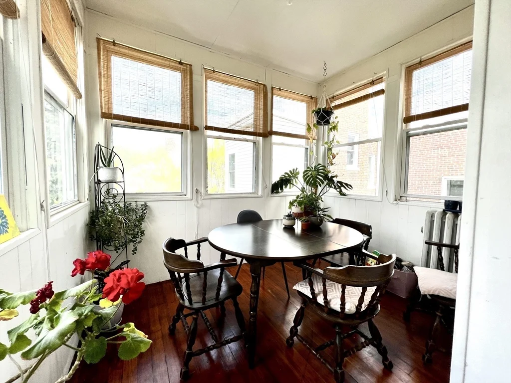 4 bed, 1 bath apartment for rent at 144 Coolidge St Unit 3, Coolidge Corner — photo 16 of 17