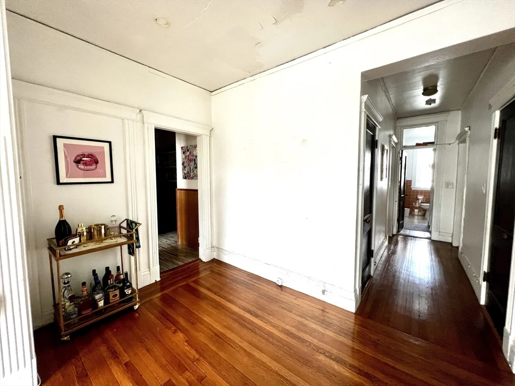 4 bed, 1 bath apartment for rent at 144 Coolidge St Unit 3, Coolidge Corner — photo 11 of 17