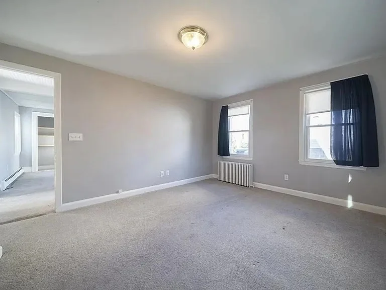 3 bed, 1 bath apartment for rent at 144 Crescent St Unit 1, Quincy — photo 5 of 9