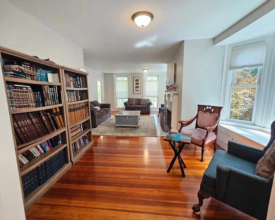 6 bed, 3 bath apartment for rent at 144 East St, Sharon — photo 8 of 42
