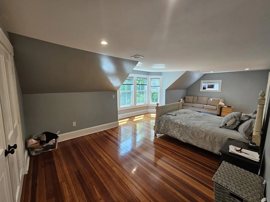 6 bed, 3 bath apartment for rent at 144 East St, Sharon — photo 26 of 42