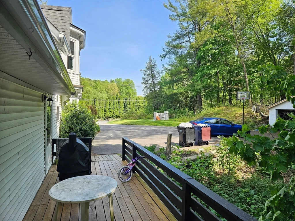 6 bed, 3 bath apartment for rent at 144 East St, Sharon — photo 3 of 42